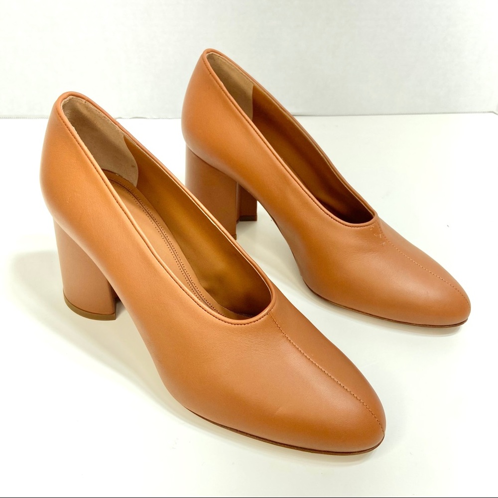 CO Collection_Lambskin Classic Pump Brown US 7